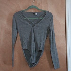Divided by H&M Women Gray Bodysuit in Size Medium